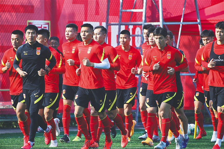 德天空：利物浦对奥利塞非常感兴趣，但目前不打算提出报价（德国天空体育：利物浦青睐奥利塞，现阶段无报价计划）