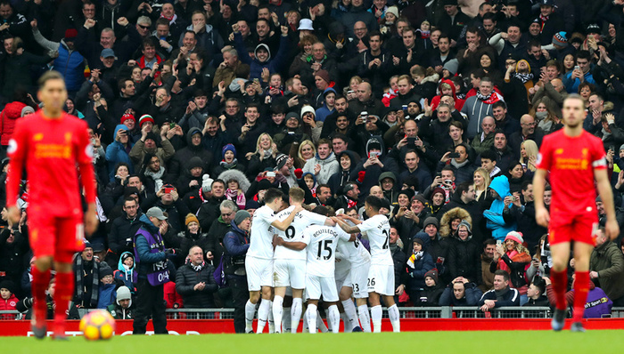 罗马靠稳健防守拿下胜利（稳固后防助罗马取胜）