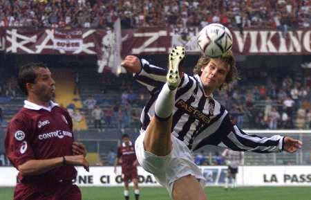 FIFA年度最佳门将候选：多纳鲁马、阿利松、什琴斯尼在列（FIFA年度最佳门将候选名单出炉：阿利松、什琴斯尼、多纳鲁马入围）