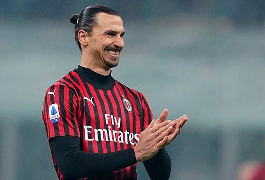 巴萨-法兰克福欧冠比赛门票仅限会员购买，确保主场氛围（巴萨vs法兰克福欧冠门票仅向会员发售，力保主场氛围）