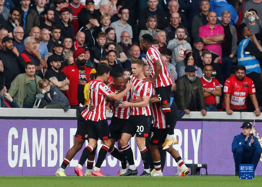 镜报：萨拉赫48小时内与斯洛特进行关键会面，以此决定未来（镜报：萨拉赫将在48小时内与斯洛特举行关键会谈，明确未来去向）