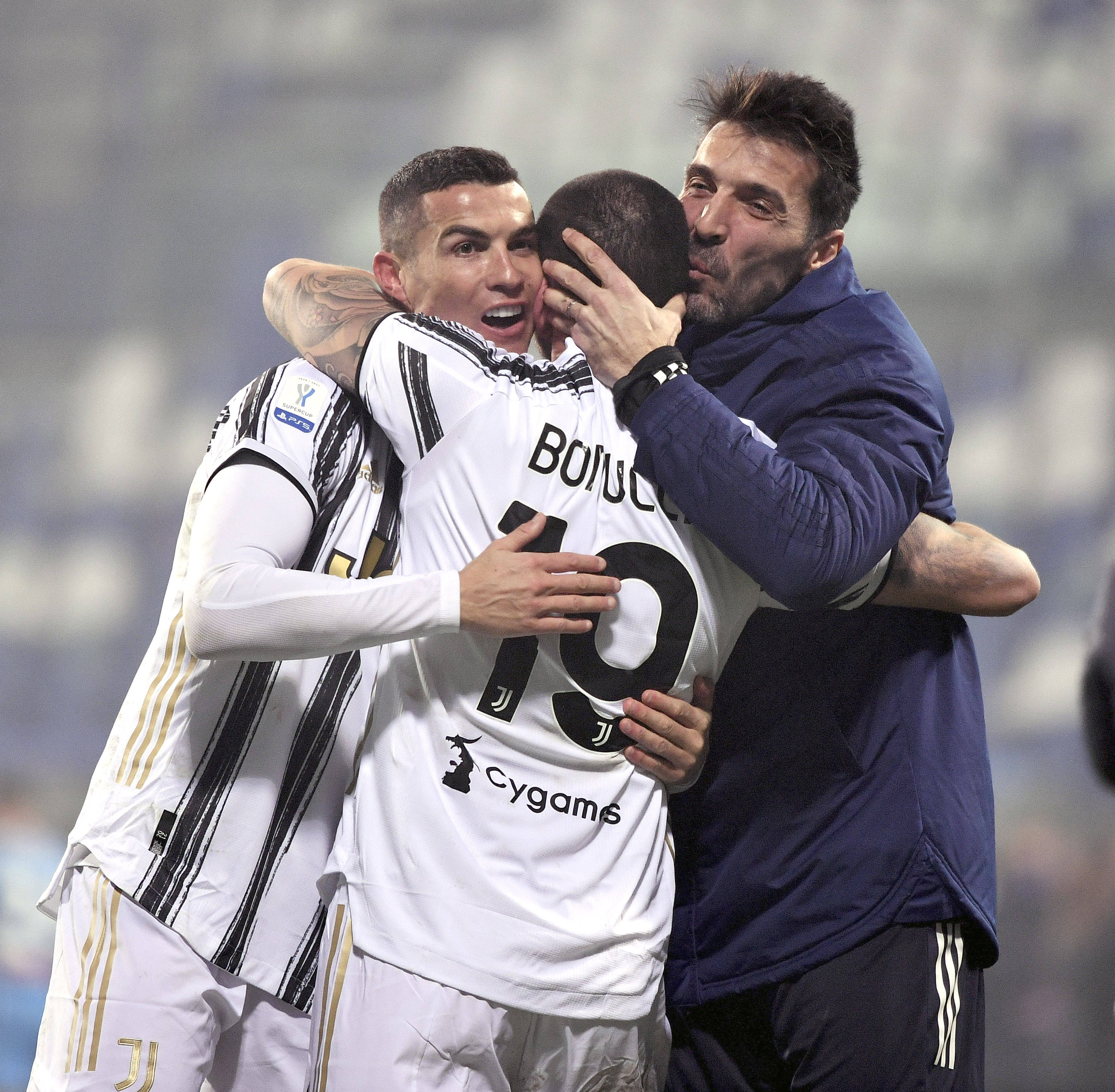 每体：从昔日失意到国家队7号，费兰走出阴霾成关键先生（每体：从低谷到身披国家队7号，费兰拨云见日成球队关键人物）