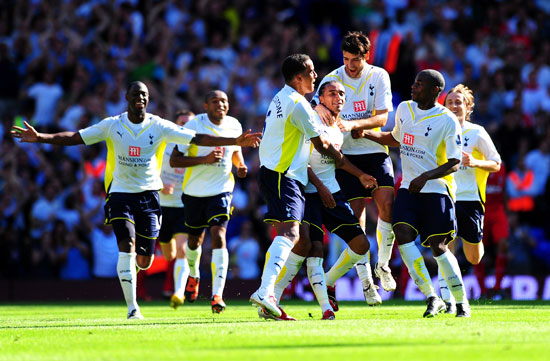 英超半场：布鲁克斯屡失良机，伯恩茅斯暂0-0闷平伯恩利（英超半场战报：布鲁克斯屡失良机，伯恩茅斯暂与伯恩利0-0互交白卷）