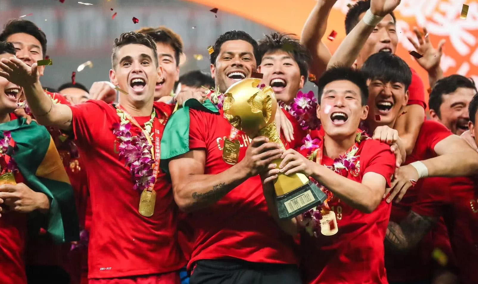 东道主签运不错 法国队遭遇强敌 美加墨世界杯分组抽签结果揭晓（美加墨世界杯分组揭晓：东道主签运佳，法国遭强敌）