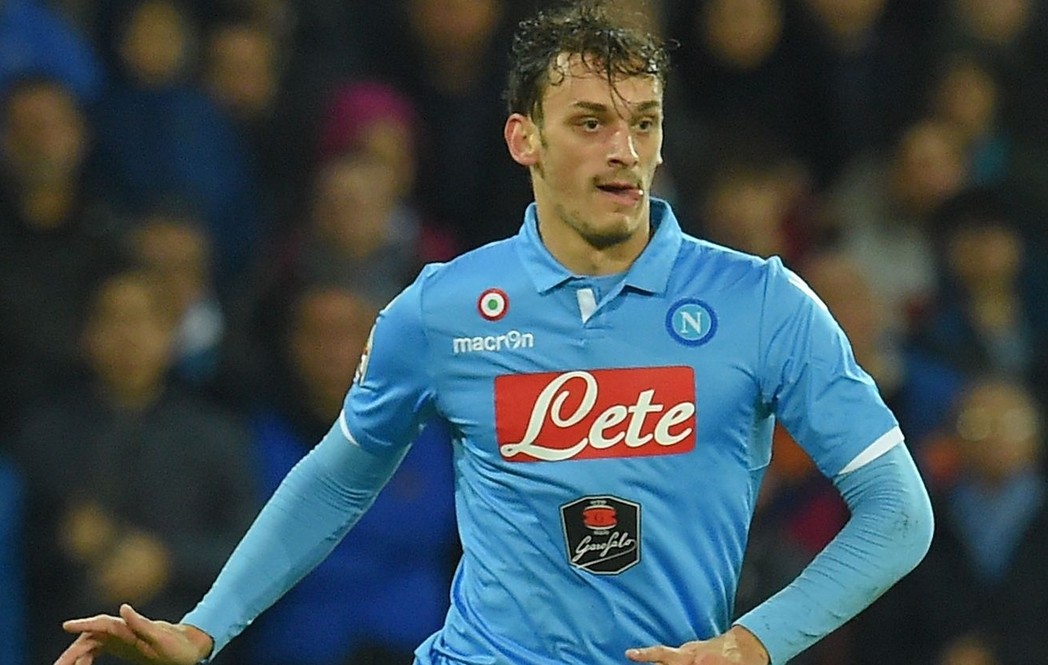 不退役！大威46岁高龄出战巡回赛（46岁大威继续征战巡回赛）