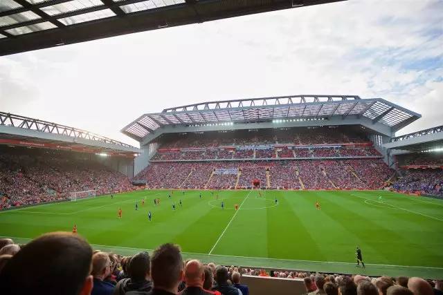 生涯最艰难比赛？马塞洛：客场0-5输巴萨，我们甚至看不到球（马塞洛谈生涯最难一战：客场0-5负巴萨，几乎碰不到球）