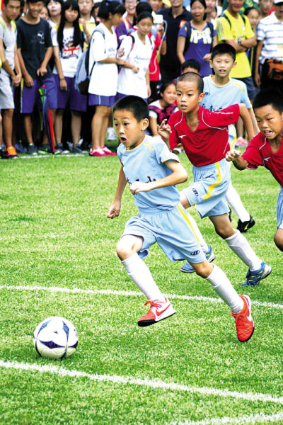 吉拉西下场时不开心？科瓦奇：如果他很开心被换下，反而不好（吉拉西被换下显不悦？科瓦奇：球员若乐意下场才更糟）