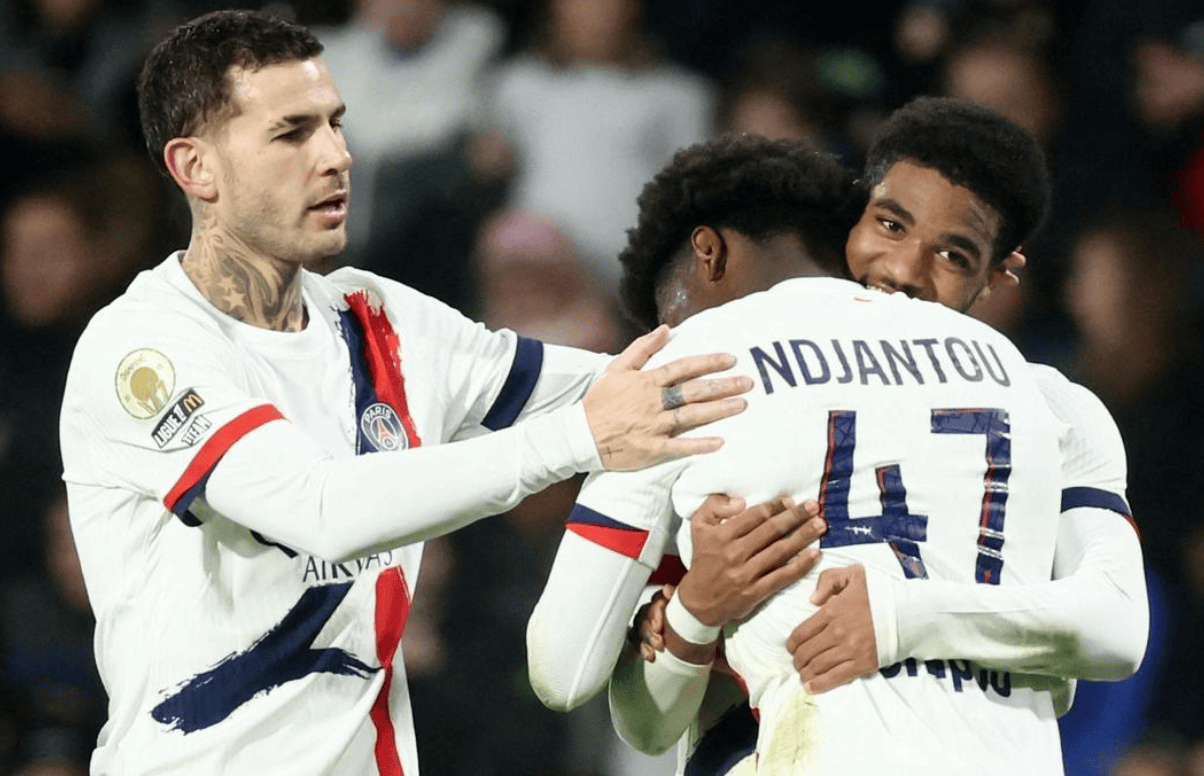 大博阿滕：我去巴萨得征得梅西的同意；夸他是谎言我喜欢C罗（大博阿滕：去巴萨要得梅西点头；夸他是违心话，我更喜欢C罗）