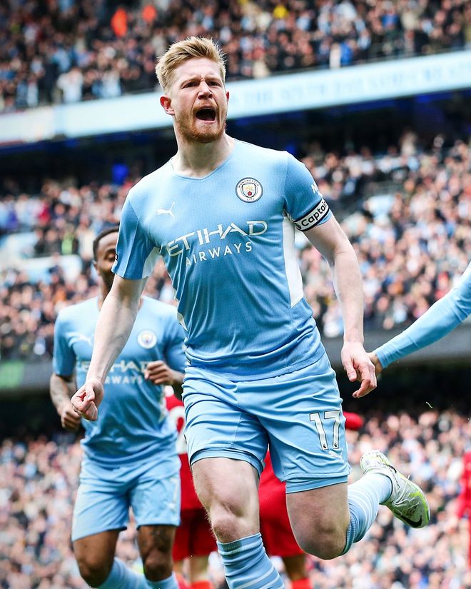 中超：上海海港主场4-1大胜深圳（中超：上海海港主场4比1完胜深圳队）